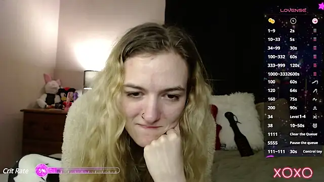 Snapshot of EllieeRose chatting on March 18, 2025, 9:31 am EllieeRose online show from March 18, 2025, 9:31 am