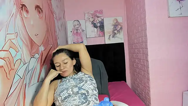AllysonMilf69 online show from January 19, 2025, 5:07 pm