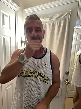 DaddySnowXX online show from July 18, 2026, 8:29 am