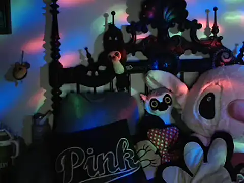 Snapshot of MadisonJayde chatting on February 21, 2025, 7:34 am MadisonJayde online show from February 21, 2025, 7:34 am