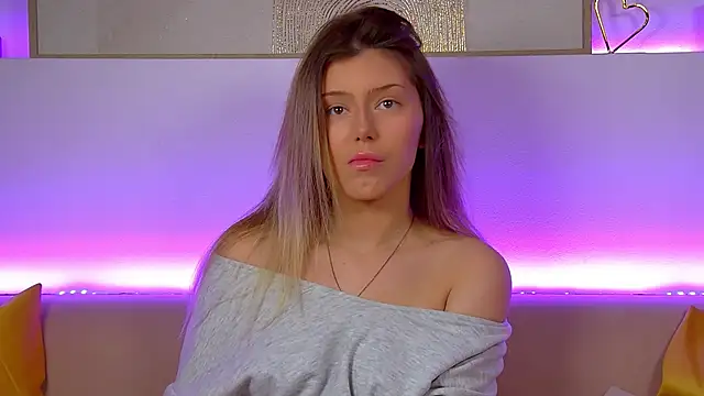 LiliaBianka online show from February 6, 2025, 9:32 am