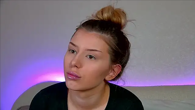 LiliaBianka online show from March 10, 2025, 6:38 am