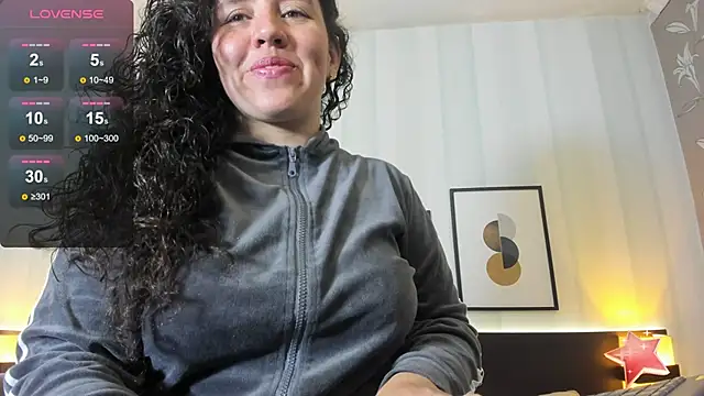 Valeria  soler online show from January 10, 2025, 12:58 pm