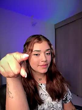 Snapshot of JoselinFlower_ chatting on December 2, 2024, 3:37 am JoselinFlower online show from December 2, 2024, 3:37 am