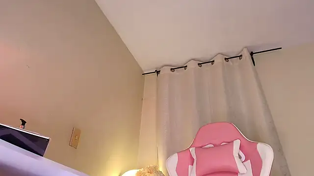 Snapshot of shanakendal2 chatting on October 7, 2025, 11:40 am shanakendal2 online show from October 7, 2025, 11:40 am