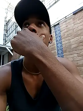 Snapshot of Malkongarcia chatting on January 14, 2026, 8:36 pm Malkongarcia online show from January 14, 2026, 8:36 pm