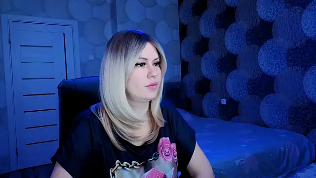 Snapshot of natusik chatting on December 19, 2024, 4:02 am natusik online show from December 19, 2024, 4:02 am