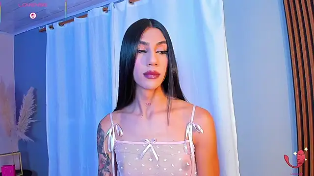 sofiaa grey  online show from November 9, 2025, 1:53 pm