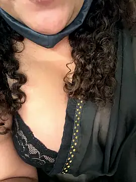 Snehameowwxh online show from January 8, 2026, 7:38 pm