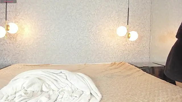 leigh-angels online show from March 21, 2026, 10:57 pm