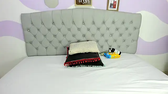 Snapshot of BRIYITHMENA chatting on September 24, 2025, 2:09 pm BRIYITHMENA online show from September 24, 2025, 2:09 pm