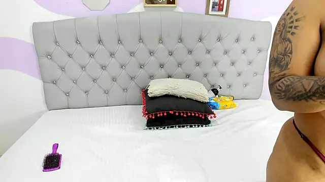 Snapshot of BRIYITHMENA chatting on September 26, 2025, 2:43 pm BRIYITHMENA online show from September 26, 2025, 2:43 pm