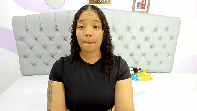 Snapshot of BRIYITHMENA chatting on October 30, 2025, 1:40 am BRIYITHMENA online show from October 30, 2025, 1:40 am