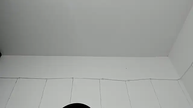 cami-01 online show from February 21, 2026, 9:05 pm