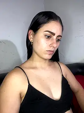 Azuna25 online show from November 29, 2025, 6:22 pm