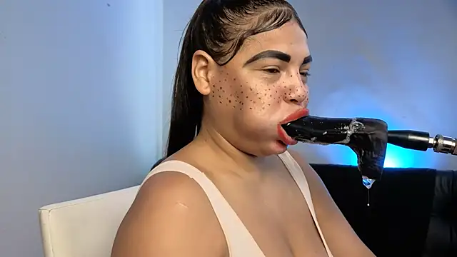 Snapshot of Anabel693 chatting on August 2, 2026, 4:27 pm Anabel693 online show from August 2, 2026, 4:27 pm