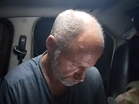 Snapshot of FloppyPickle4u chatting on February 6, 2025, 11:54 am FloppyPickle4u online show from February 6, 2025, 11:54 am