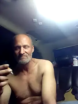 Snapshot of FloppyPickle4u chatting on February 7, 2025, 9:26 am FloppyPickle4u online show from February 7, 2025, 9:26 am