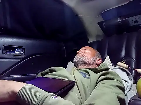 Snapshot of FloppyPickle4u chatting on February 11, 2025, 4:01 am FloppyPickle4u online show from February 11, 2025, 4:01 am