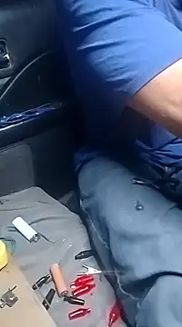 Snapshot of FloppyPickle4u chatting on February 12, 2025, 10:24 am FloppyPickle4u online show from February 12, 2025, 10:24 am