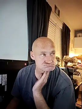 Snapshot of FloppyPickle4u chatting on February 25, 2025, 8:47 am FloppyPickle4u online show from February 25, 2025, 8:47 am