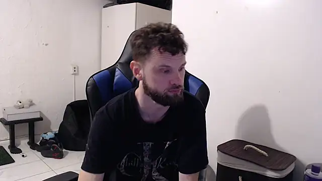 Talenjames4 online show from November 7, 2025, 9:26 pm