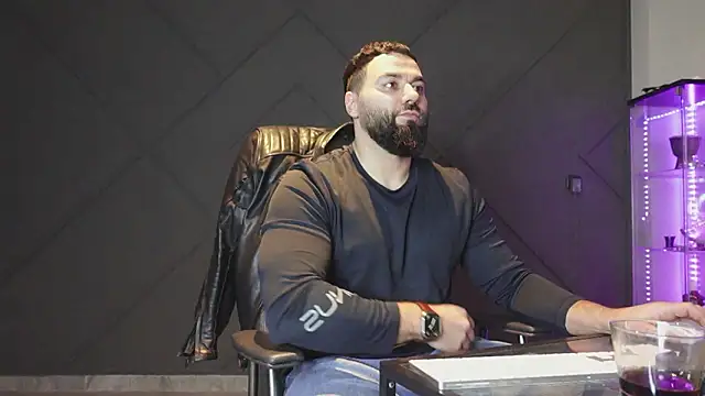 mattmasterss online show from March 5, 2026, 8:27 pm