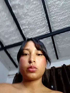 Snapshot of Bonnie_Clydeee chatting on October 12, 2025, 11:15 pm Bonnie Clydeee online show from October 12, 2025, 11:15 pm