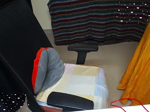 Arushisingh8888 online show from November 23, 2025, 11:43 am