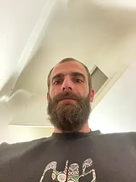 Snapshot of Antonio_Vatooo chatting on October 22, 2025, 5:30 am Antonio Vatooo online show from October 22, 2025, 5:30 am