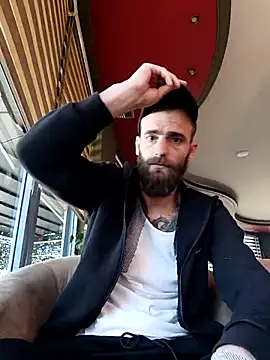 Antonio Vatooo online show from April 10, 2026, 9:58 am