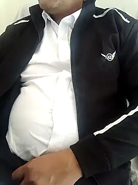 Snapshot of Hot-man39 chatting on December 19, 2024, 9:40 am Hot-man39 online show from December 19, 2024, 9:40 am