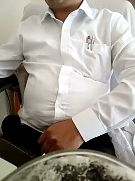 Snapshot of Hot-man39 chatting on January 31, 2025, 5:30 am Hot-man39 online show from January 31, 2025, 5:30 am