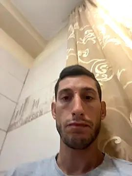 Snapshot of Gionnytav chatting on October 4, 2025, 6:44 am Gionnytav online show from October 4, 2025, 6:44 am