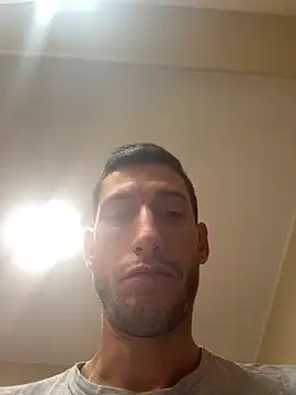 Snapshot of Gionnytav chatting on October 17, 2025, 4:59 am Gionnytav online show from October 17, 2025, 4:59 am