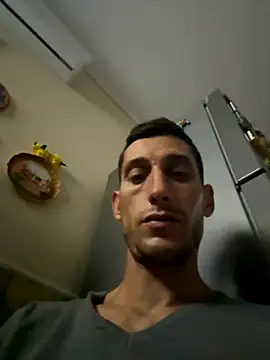 Snapshot of Gionnytav chatting on November 8, 2025, 7:01 pm Gionnytav online show from November 8, 2025, 7:01 pm