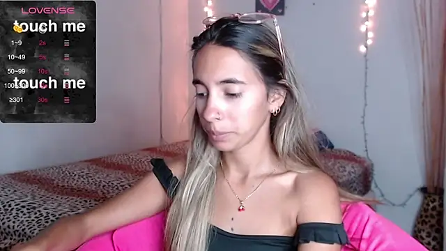 MitchWilson1 online show from September 30, 2025, 9:53 pm