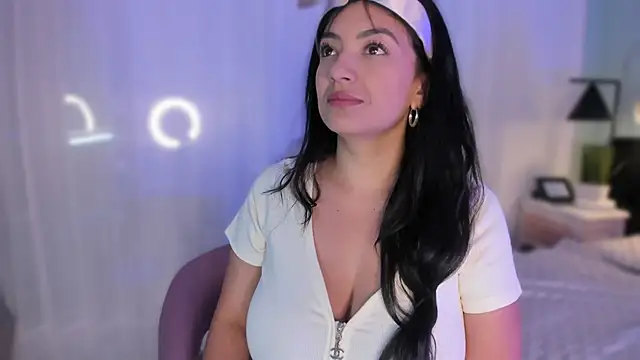 Snapshot of EvaaStevens chatting on March 13, 2025, 12:13 pm EvaaStevens online show from March 13, 2025, 12:13 pm