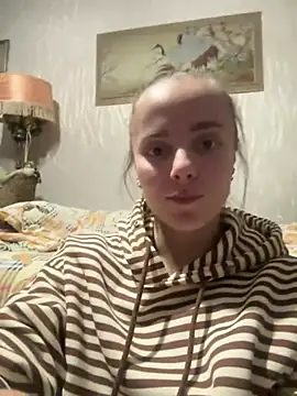 Snapshot of AlisaKissss chatting on December 29, 2024, 7:32 pm AlisaKissss online show from December 29, 2024, 7:32 pm