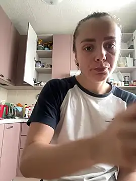 Snapshot of AlisaKissss chatting on February 14, 2025, 6:12 am AlisaKissss online show from February 14, 2025, 6:12 am