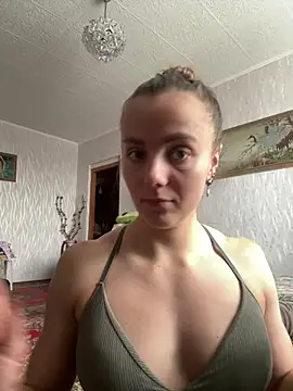 Snapshot of AlisaKissss chatting on February 19, 2025, 7:28 am AlisaKissss online show from February 19, 2025, 7:28 am