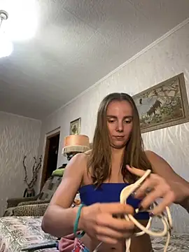 Snapshot of AlisaKissss chatting on September 28, 2025, 7:19 pm AlisaKissss online show from September 28, 2025, 7:19 pm