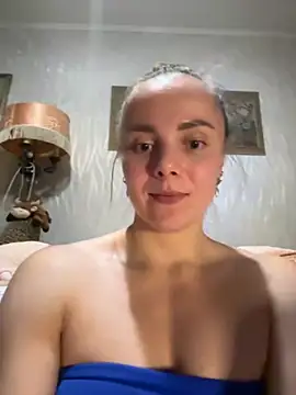 Snapshot of AlisaKissss chatting on October 16, 2025, 7:15 pm AlisaKissss online show from October 16, 2025, 7:15 pm