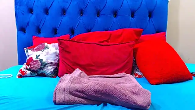 ebonycandy10 online show from March 18, 2026, 2:53 pm