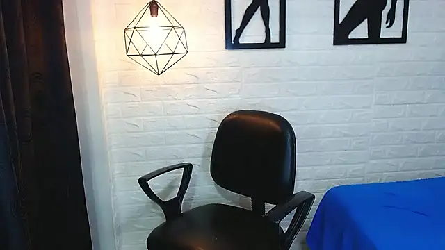 Snapshot of james_scott18 chatting on December 4, 2024, 3:26 am james scott18 online show from December 4, 2024, 3:26 am