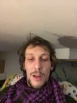 Flouflolutin online show from November 25, 2025, 1:16 am