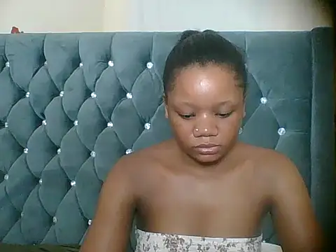 Snapshot of HotJeylee chatting on March 23, 2026, 6:12 pm HotJeylee online show from March 23, 2026, 6:12 pm