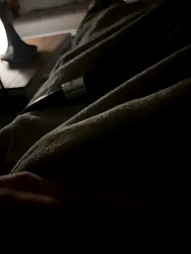 Snapshot of fuckitzer chatting on November 4, 2025, 9:36 pm fuckitzer online show from November 4, 2025, 9:36 pm