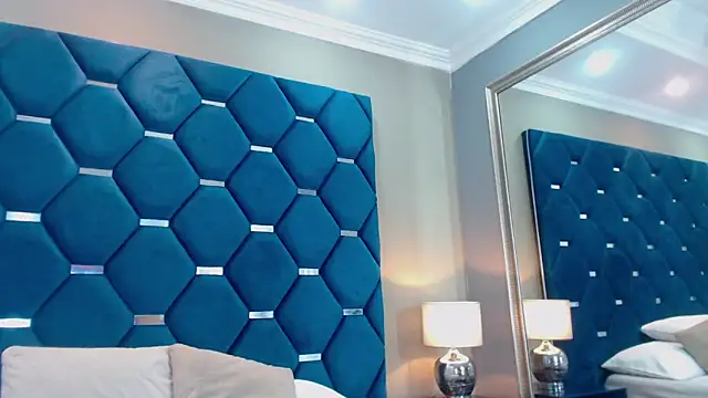 Snapshot of ThaniaJones chatting on March 25, 2026, 12:11 pm ThaniaJones online show from March 25, 2026, 12:11 pm