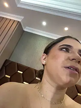 Snapshot of ThaniaJones chatting on April 8, 2026, 11:43 am ThaniaJones online show from April 8, 2026, 11:43 am